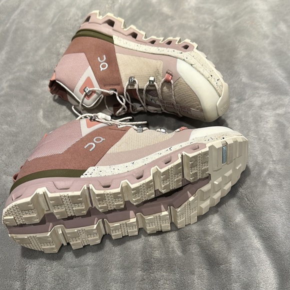 On Cloudtrax hiking shoes - Picture 10 of 11